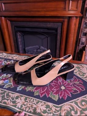 Nine West Leather Slingback Size 6M Black Tan Square Toe Block Heels Minimalist